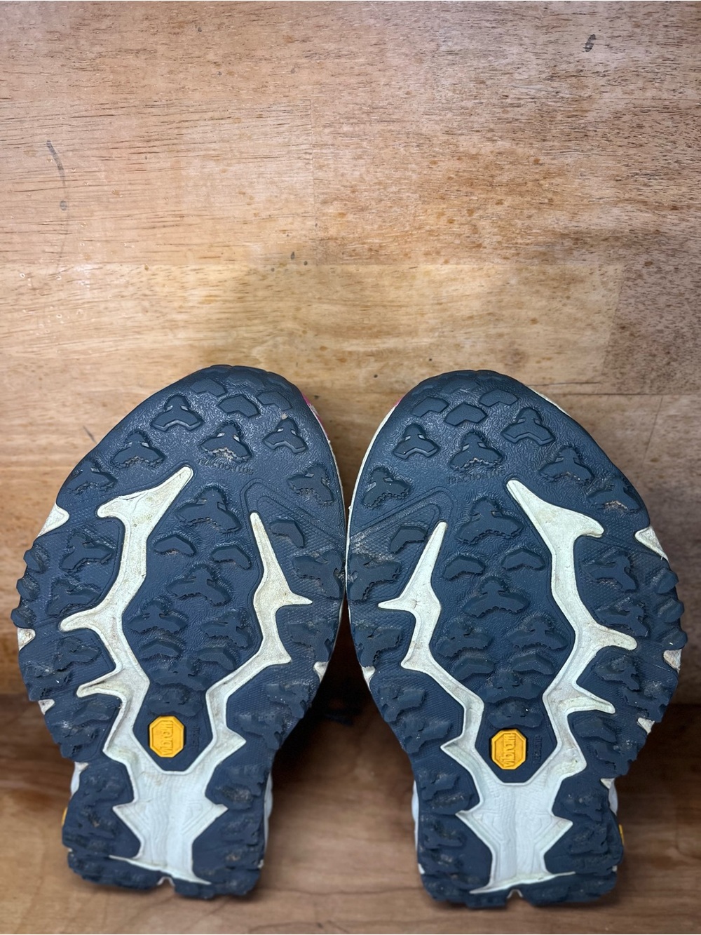 Hoka One One SpeedGoat 6 Mens Size 10 Trail Running Shoes Sneakers Blue Purple - Picture 13 of 16